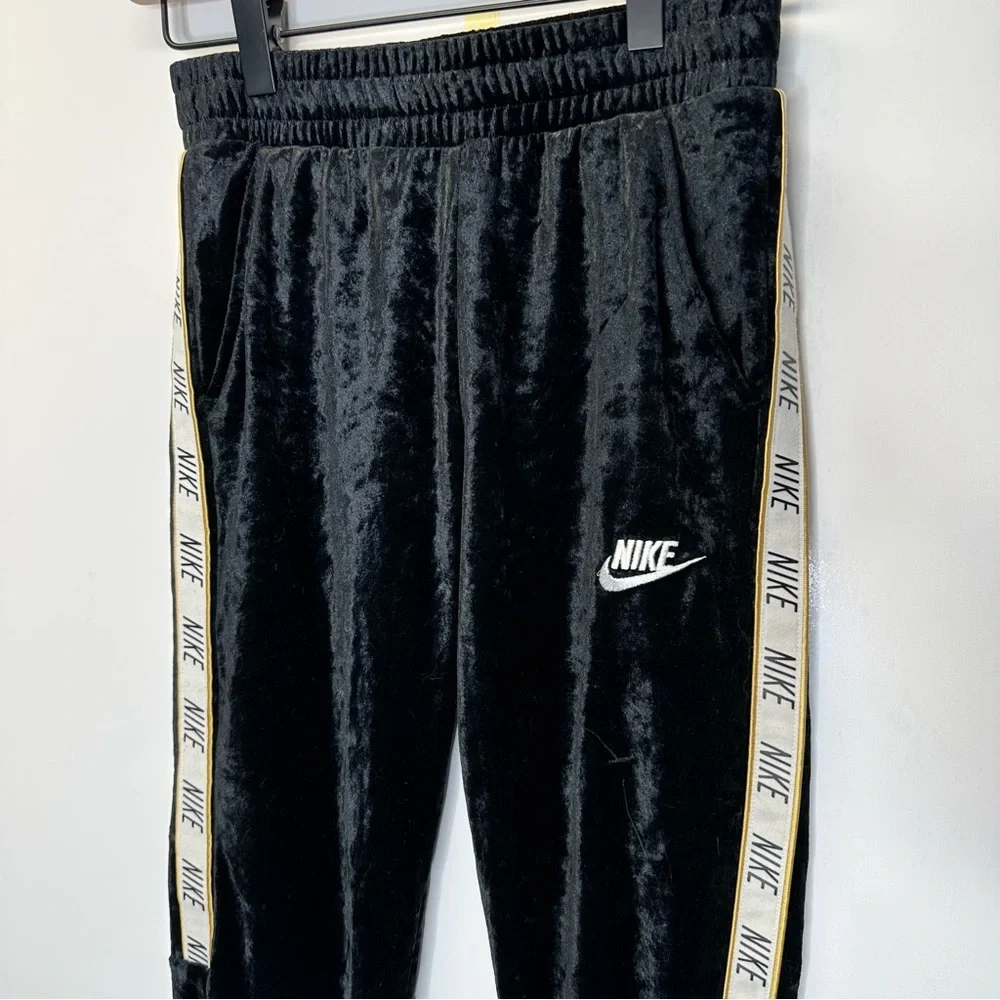 Nike Youth Kids Black velour track pants jogger size small